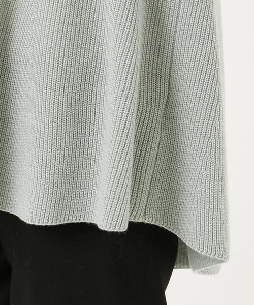 J.PRESS(ジェイプレス)の「【WEB限定】洗えるSEMI WORSTED ポンチョ風 ニット(ニット/セーター・レディース・ベージュ系/ライトグレー系/アイボリー系/グリーン系・T13/T15)」の11枚目の写真