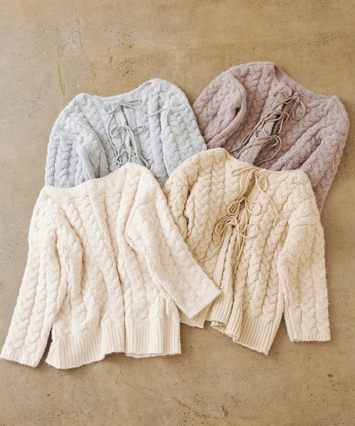 one after another NICE CLAUP（ワンアフターアナザーナイスクラップ）の「フェザーモール前後２Wayニット（ニット/セーター・レディース・ベージュ/サックスブルー/アイボリー/モカ・FREE）」の15枚目の写真