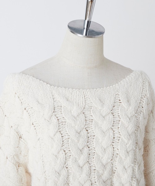 one after another NICE CLAUP（ワンアフターアナザーナイスクラップ）の「フェザーモール前後２Wayニット（ニット/セーター・レディース・ベージュ/サックスブルー/アイボリー/モカ・FREE）」の12枚目の写真