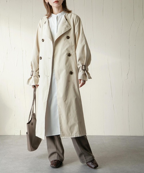 Chillfar(チルファー)の「ノーカラービッグトレンチコート(トレンチコート・レディース・ピンク/ブルー/グレイッシュベージュ/ベージュ/サンドベージュ・LARGE/MEDIUM)」の12枚目の写真
