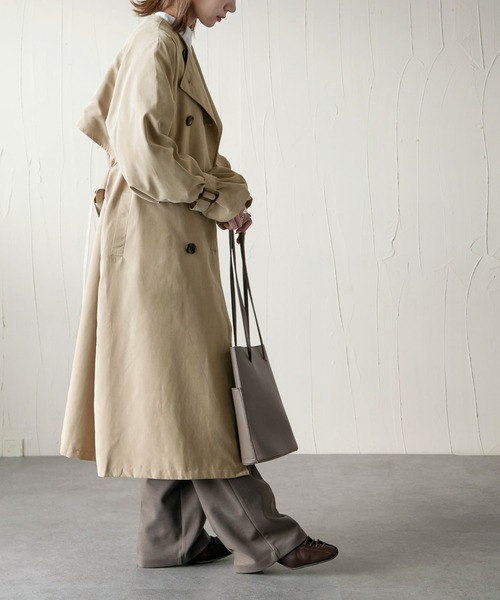 Chillfar(チルファー)の「ノーカラービッグトレンチコート(トレンチコート・レディース・ピンク/ブルー/グレイッシュベージュ/ベージュ/サンドベージュ・LARGE/MEDIUM)」の16枚目の写真