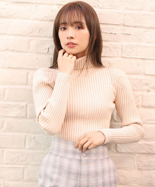 one after another NICE CLAUP（ワンアフターアナザーナイスクラップ）の「パワショルリブハイネックニット（ニット/セーター・レディース・アイボリー/オフホワイト/ベージュ/ミント・FREE）」の16枚目の写真