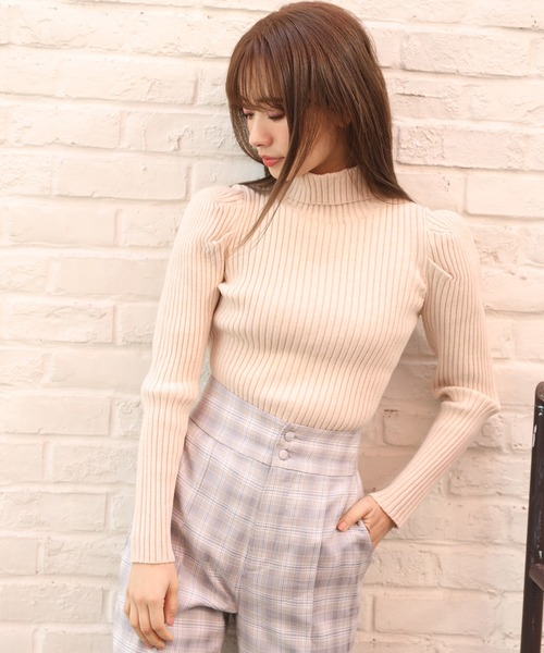 one after another NICE CLAUP（ワンアフターアナザーナイスクラップ）の「パワショルリブハイネックニット（ニット/セーター・レディース・アイボリー/オフホワイト/ベージュ/ミント・FREE）」の17枚目の写真