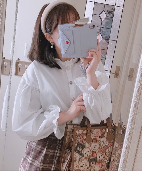 apres jour（アプレジュール）の「イロイロボタンフリルハイネックブラウス【ZOZOTOWN限定アイテム】（シャツ/ブラウス・レディース・アイボリー/ラベンダー/オフホワイト/ブラック・フリー/X-LARGE）」の15枚目の写真