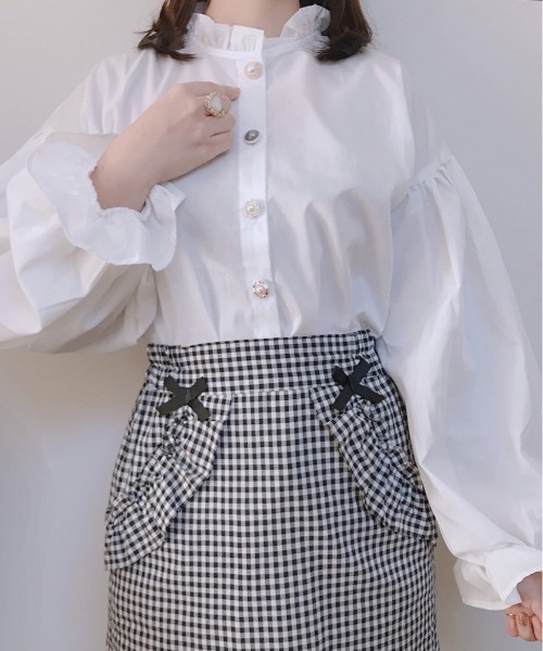 apres jour（アプレジュール）の「イロイロボタンフリルハイネックブラウス【ZOZOTOWN限定アイテム】（シャツ/ブラウス・レディース・アイボリー/ラベンダー/オフホワイト/ブラック・フリー/X-LARGE）」の18枚目の写真