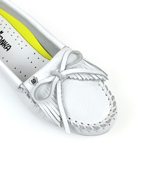 Minnetonka(ミネトンカ)の「【MINNETONKA】ミネトンカ KILTY PLUS/キルティプラス モカシン 表革(モカシン/デッキシューズ・レディース・ホワイト/ブラック・6/8/5/7)」の17枚目の写真