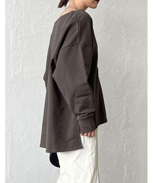 Re:EDIT（リエディ）の「深Vネック裏毛スウェットプルオーバー（スウェット・レディース・アイボリー/ベージュ/スミクロ/ライトカーキ/ホワイト系その他/グリーン系その他/ブラック系その他・MEDIUM/LARGE）」の9枚目の写真