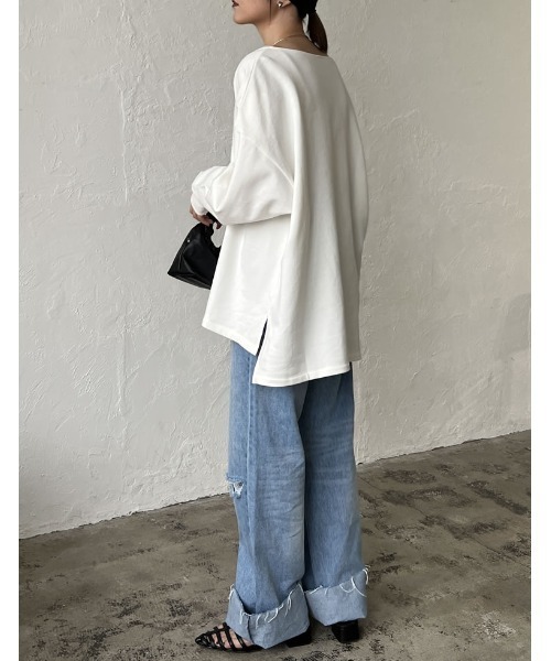 Re:EDIT（リエディ）の「深Vネック裏毛スウェットプルオーバー（スウェット・レディース・アイボリー/ベージュ/スミクロ/ライトカーキ/ホワイト系その他/グリーン系その他/ブラック系その他・MEDIUM/LARGE）」の17枚目の写真