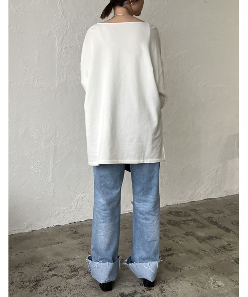 Re:EDIT（リエディ）の「深Vネック裏毛スウェットプルオーバー（スウェット・レディース・アイボリー/ベージュ/スミクロ/ライトカーキ/ホワイト系その他/グリーン系その他/ブラック系その他・MEDIUM/LARGE）」の18枚目の写真