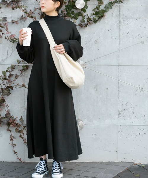 Ambre Neige(アンブルネージュ)の「カットソーボリュームワンピース/【WEB/EC限定商品】(ワンピース・レディース・ブラック/オフホワイト・FREE)」の13枚目の写真