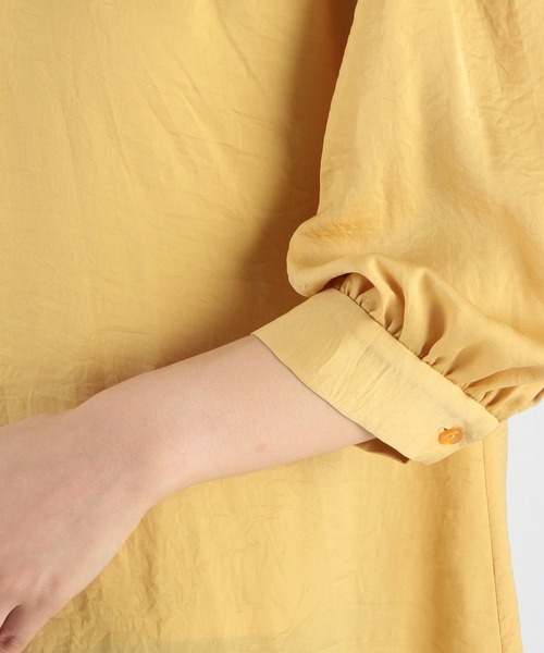 Andemiu（アンデミュウ）の「ヴィンテージサテンブラウス936769（シャツ/ブラウス・レディース・オフホワイト/イエロー/ライトグリーン・FREE）」の16枚目の写真