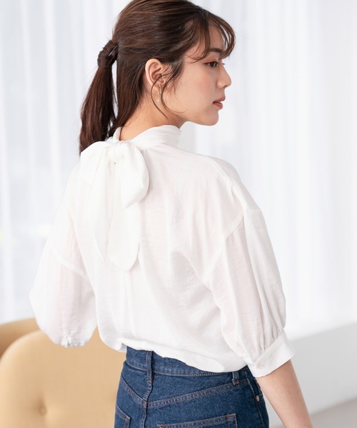 Andemiu（アンデミュウ）の「ヴィンテージサテンブラウス936769（シャツ/ブラウス・レディース・オフホワイト/イエロー/ライトグリーン・FREE）」の12枚目の写真