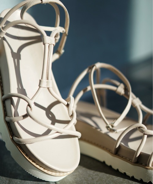 AVIREX（アヴィレックス）の「【直営店限定】パイプサンダル（サンダル・レディース・ブラック/ベージュ・24.5/23.5）」の7枚目の写真