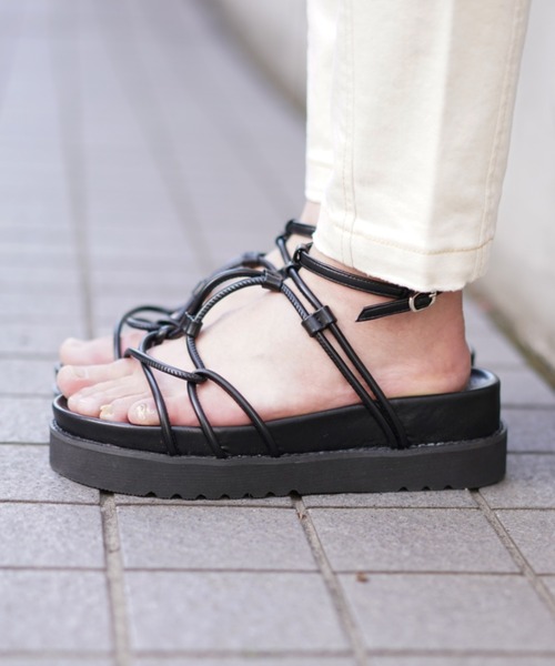 AVIREX（アヴィレックス）の「【直営店限定】パイプサンダル（サンダル・レディース・ブラック/ベージュ・24.5/23.5）」の13枚目の写真