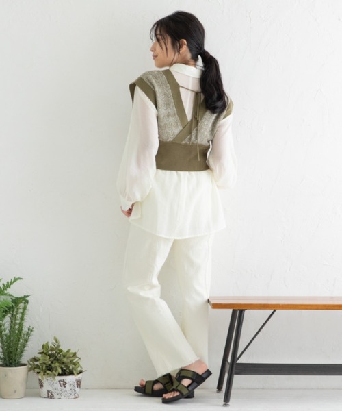 Mysa&Liina（ミーサリーナ）の「カシュクールメランジビスチェ（ベスト・レディース・カーキ/ブルー/ベージュ/キャメル・M）」の7枚目の写真