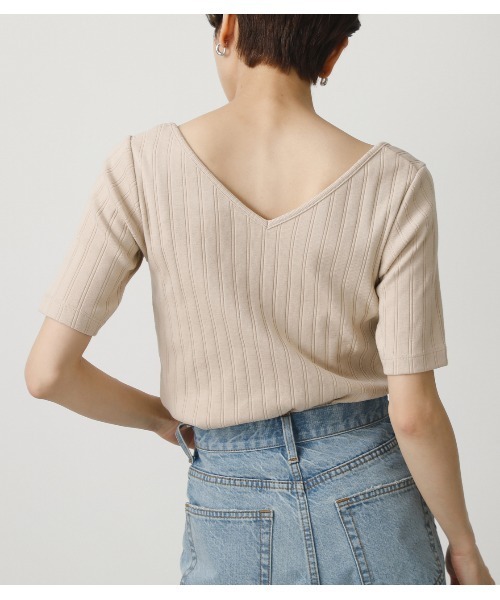 AZUL by moussy(アズールバイマウジー)の「2WAY WIDE RIB TOPS/2WAYワイドリブトップス(Tシャツ/カットソー・レディース・オフホワイト/ベージュ/グリーン/ブラック・MEDIUM/SMALL)」の6枚目の写真