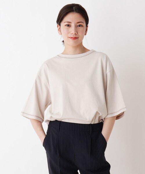 SHOO・LA・RUE（シューラルー）の「◆USAコットン配色ステッチラウンドヘムTシャツ（Tシャツ/カットソー・レディース・ナチュラル/ライトグリーン/チャコールグレー/ライトオレンジ系・03/02/04）」の3枚目の写真