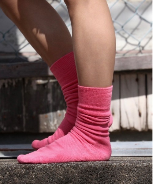 NODAL(ノーダル)の「NODAL/ノーダル NEW STANDARD SOCKSニュースタンダードソックス(ユニセックス)(ソックス/靴下・メンズ・ホワイト/カーキ/ブラック/ネイビー/イエロー/レッド/ブルー/ホワイト系その他/グリーン/パープル/ライトブルー/ピンク/ライトグリーン/ヘザーグレー/ダークグリーン系/オレンジ/レッド系/ゴールド/ロイヤルブルー/ピーコックグリーン系/ブルーグレー/ダークパープル/スモークピンク/ベージュ/コーラルピンク/コバルトブルー・FREE)」の20枚目の写真