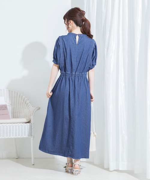 Newlyme（ニューリーミー）の「タックショルダーデニムワンピース（ワンピース・レディース・ブルー/インディゴブルー/ブラック・MEDIUM）」の6枚目の写真