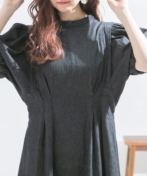 Newlyme（ニューリーミー）の「タックショルダーデニムワンピース（ワンピース・レディース・ブルー/インディゴブルー/ブラック・MEDIUM）」の14枚目の写真