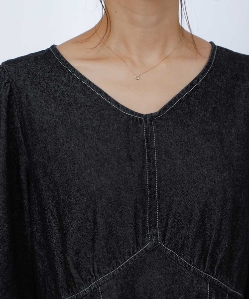 COLONY 2139(コロニートゥーワンスリーナイン)の「デニムタックフレアワンピース(ワンピース・レディース・ブラック/ネイビー・SMALL/MEDIUM)」の21枚目の写真