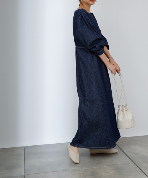 COLONY 2139(コロニートゥーワンスリーナイン)の「デニムタックフレアワンピース(ワンピース・レディース・ブラック/ネイビー・SMALL/MEDIUM)」の7枚目の写真