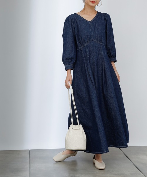 COLONY 2139(コロニートゥーワンスリーナイン)の「デニムタックフレアワンピース(ワンピース・レディース・ブラック/ネイビー・SMALL/MEDIUM)」の9枚目の写真