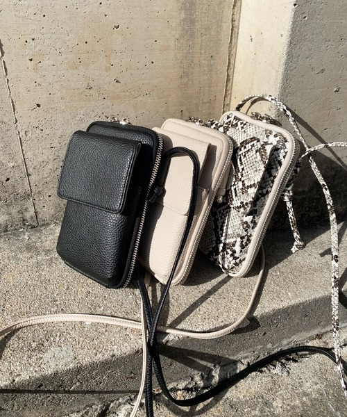 DouDou(ドゥドゥ)の「機能ミニポシェット(ショルダーバッグ・レディース・ブラック/ブラウン/ライトベージュ・FREE)」の18枚目の写真