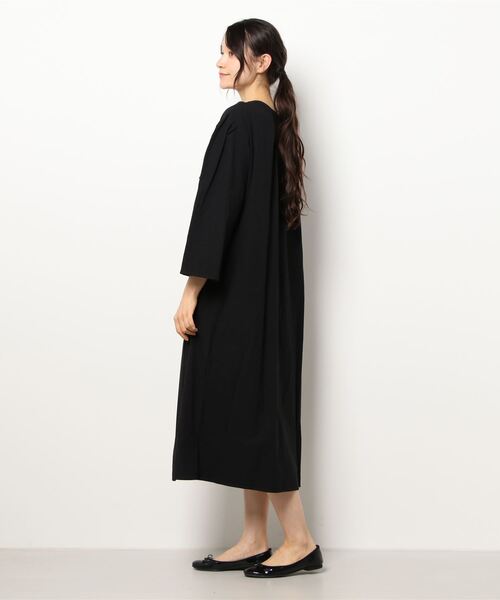 feepur（フェピュール）の「ロングカフタンワンピース（ワンピース・レディース・アイボリー/ピンク/ブラック/ホワイト×ネイビー・MEDIUM）」の6枚目の写真