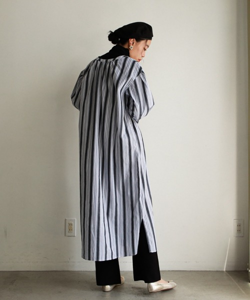 feepur（フェピュール）の「ロングカフタンワンピース（ワンピース・レディース・アイボリー/ピンク/ブラック/ホワイト×ネイビー・MEDIUM）」の17枚目の写真