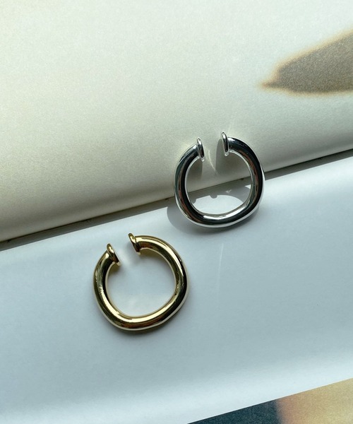 DouDou（ドゥドゥ）の「フープイヤーカフ（イヤーカフ・レディース・ゴールド/シルバー・FREE）」の4枚目の写真