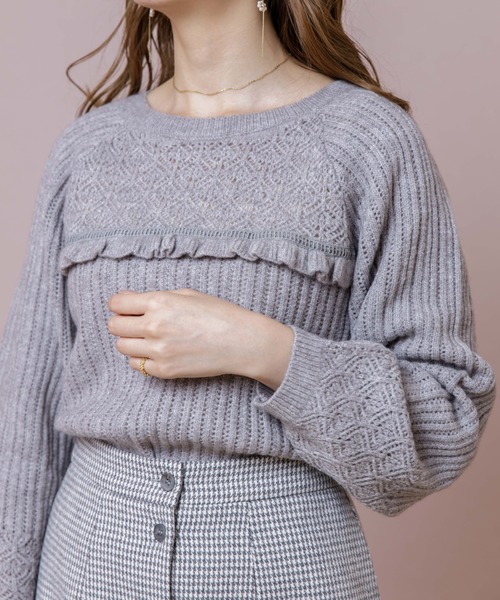 flower（フラワー）の「レースフリルニット（ニット/セーター・レディース・グレー/アイボリー・FREE）」の3枚目の写真