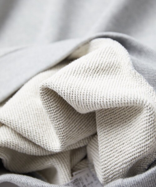 FREAK'S STORE（フリークスストア）の「ヘビーウェイト 裏毛スウェット クルーネック プルオーバー（スウェット・メンズ・ブラック/ネイビー/グレー/オフホワイト/カーキ/モスグリーン・SMALL/MEDIUM/LARGE）」の14枚目の写真