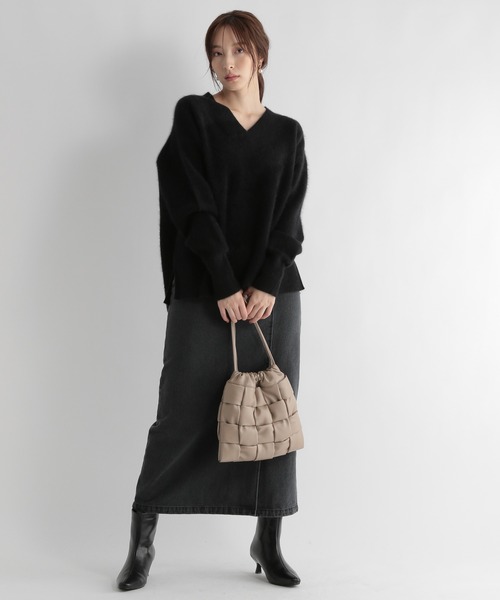 Andemiu（アンデミュウ）の「【ストレスフリー】ラクーンVニット948882（ニット/セーター・レディース・ブラック/ベージュ/ブラウン/ブルー/イエロー・FREE）」の20枚目の写真