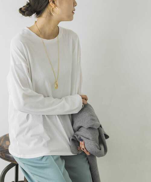 URBAN RESEARCH（アーバンリサーチ）の「クルーネックロンTシャツ（Tシャツ/カットソー・レディース・オフホワイト/チャコールグレー・FREE）」の2枚目の写真