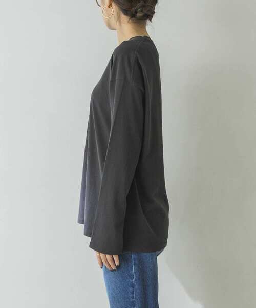URBAN RESEARCH（アーバンリサーチ）の「クルーネックロンTシャツ（Tシャツ/カットソー・レディース・オフホワイト/チャコールグレー・FREE）」の14枚目の写真