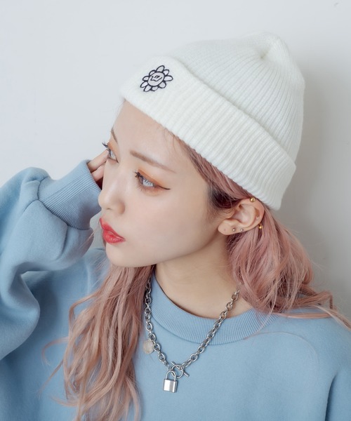 RASVOA（ラスボア）の「デイジー？ニット帽（ニットキャップ/ビーニー・レディース・ブラック/オフホワイト・FREE）」の13枚目の写真