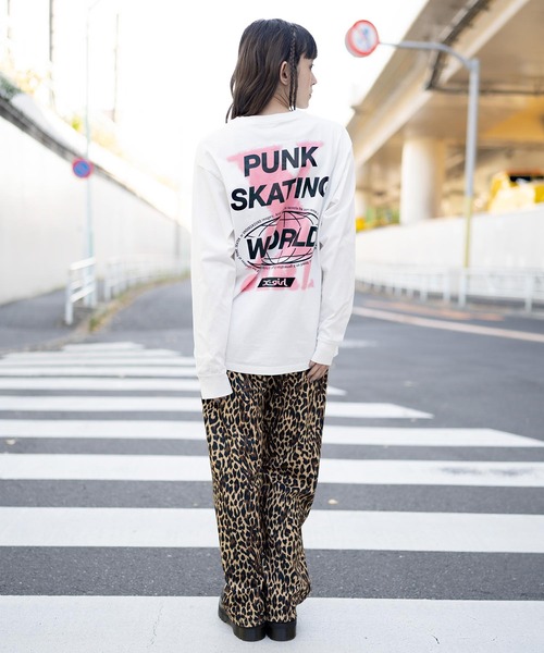 X-girl（エックスガール）の「DOUBLE PRINT L/S TEE（Tシャツ/カットソー・レディース・ホワイト/ライトグリーン/ブラック・M/S/L/XL）」の16枚目の写真