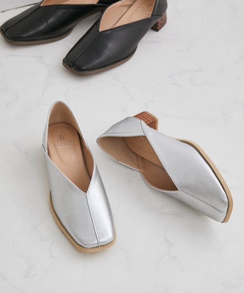 ROPE' PICNIC(ロペピクニック)の「スクエアトゥセンターシーム甲深バブーシュ(その他シューズ・レディース・ブラック/ベージュ/シルバー/キナリ・23.0cm/23.5cm/25.0cm/24.5cm/24.0cm)」の4枚目の写真