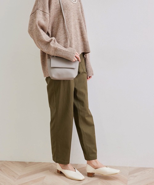 ROPE' PICNIC(ロペピクニック)の「スクエアトゥセンターシーム甲深バブーシュ(その他シューズ・レディース・ブラック/ベージュ/シルバー/キナリ・23.0cm/23.5cm/25.0cm/24.5cm/24.0cm)」の15枚目の写真