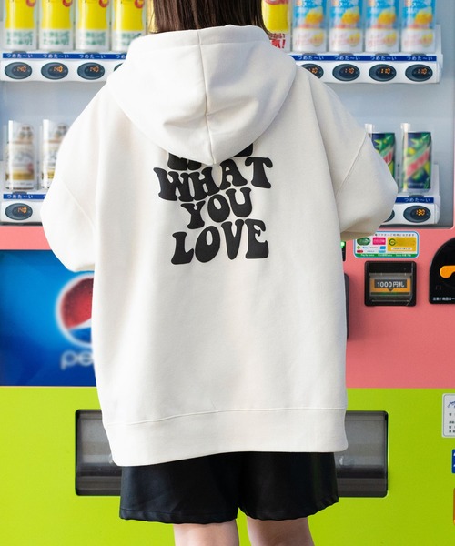 PairPair(ペアペア)の「発泡プリントBIGフーディー(ユニセックス)(パーカー・レディース・ブラック/アイボリー/グレイッシュブルー・FREE)」の4枚目の写真