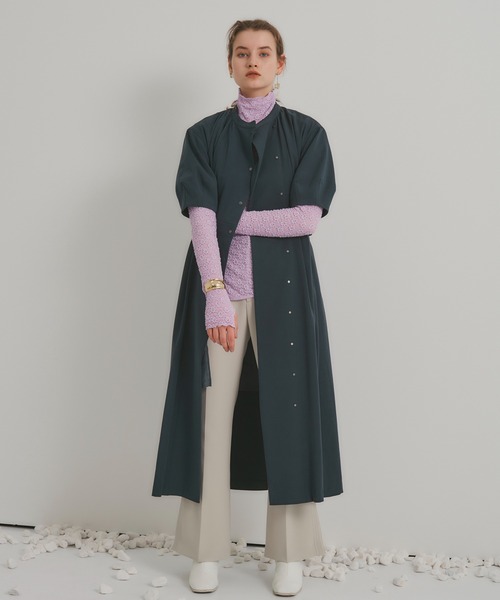 PUBLIC TOKYO（パブリックトウキョウ）の「コクーンスリーブトレンチコートワンピース（ワンピース・レディース・ベージュ/ダークグレー・FREE）」の10枚目の写真