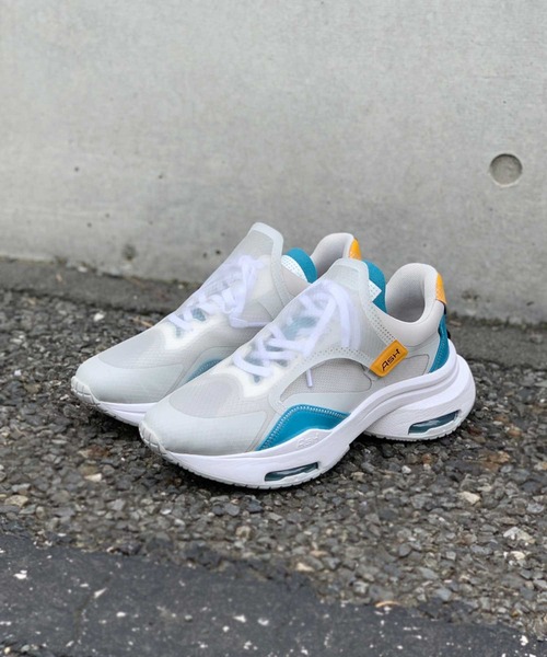 ASH（アッシュ）の「【OXYGEN】ハイテクローカットスニーカー（スニーカー・レディース・ホワイト×ブルー/ホワイト×パープル/ホワイト×イエロー・38/39/35/36/37）」の4枚目の写真