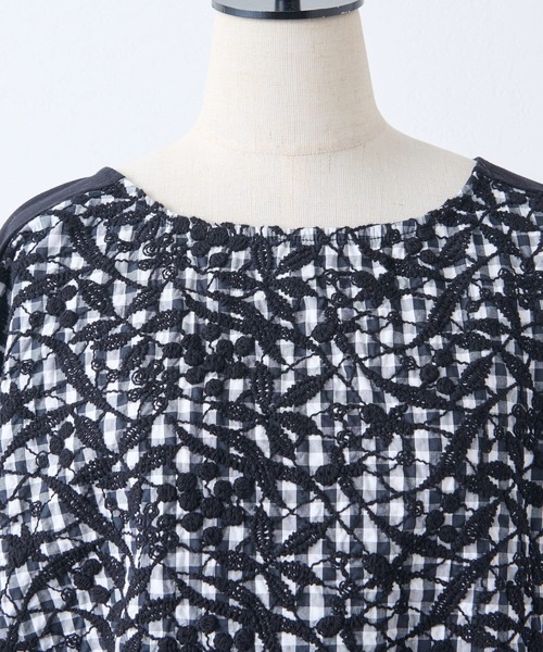 BEARDSLEY(ビアズリー)の「ギンガムフロント刺繍カットソー(Tシャツ/カットソー・レディース・ブラック・1/2/0)」の5枚目の写真