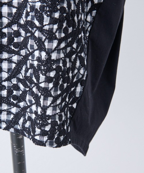 BEARDSLEY(ビアズリー)の「ギンガムフロント刺繍カットソー(Tシャツ/カットソー・レディース・ブラック・1/2/0)」の6枚目の写真