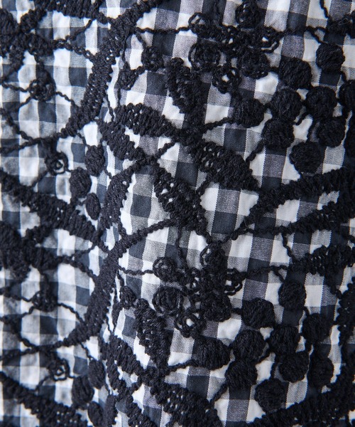 BEARDSLEY(ビアズリー)の「ギンガムフロント刺繍カットソー(Tシャツ/カットソー・レディース・ブラック・1/2/0)」の7枚目の写真