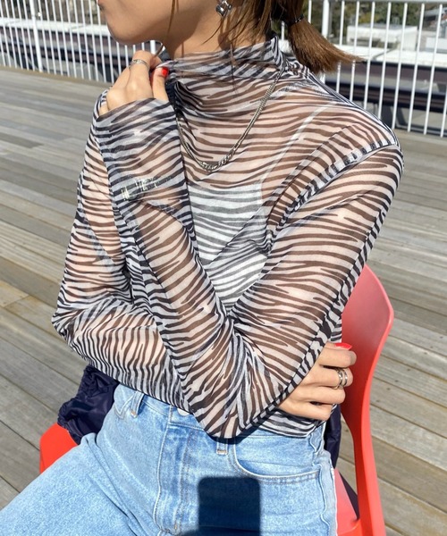 WHO'S WHO gallery（フーズフーギャラリー）の「アソート柄パワーネットトップス（その他トップス・レディース・パープル/オフホワイト/グレー/サックスブルー・FREE）」の17枚目の写真