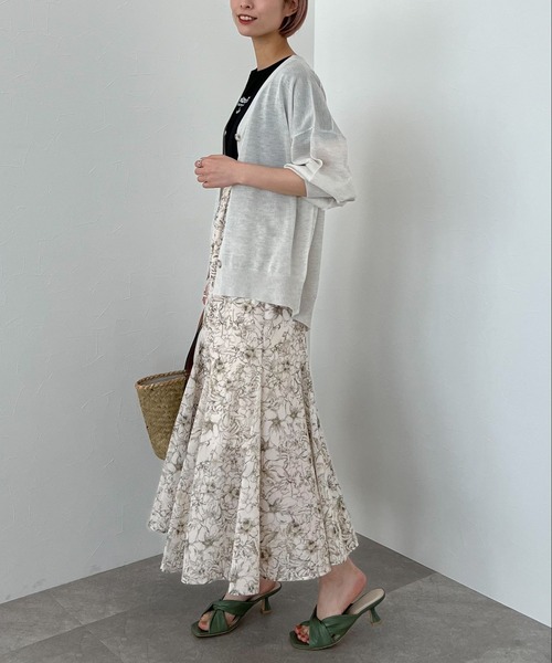 mysty woman（ミスティウーマン）の「シアーラメカーディガン 275291（カーディガン/ボレロ・レディース・ブラック/オレンジ/アイボリー/グリーン・FREE）」の10枚目の写真