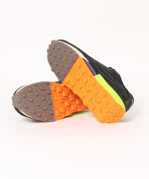 NIKE(ナイキ)の「【NIKE】DC3579-001 FONTANKA WAFFLE(スニーカー・レディース・ブラック・23cm/23.5cm/24cm/24.5cm)」の3枚目の写真