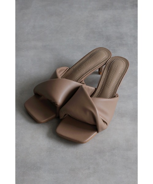 Bonjour Sagan（ボンジュールサガン）の「フロントクロスミュール（サンダル・レディース・オフホワイト/ブラック/ライトベージュ・S/M/L）」の18枚目の写真